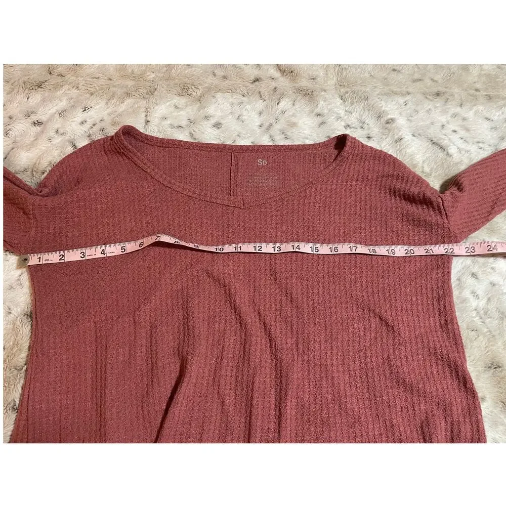 SO long sleeve burgundy knit top size small